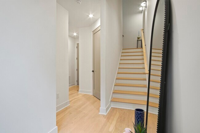 Building Photo - 2347 Hosea L Williams Dr NE