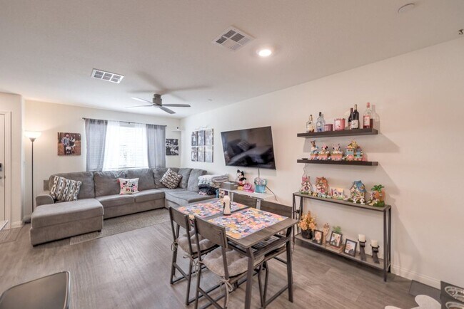 Building Photo - 6816 Citron Mist Ct