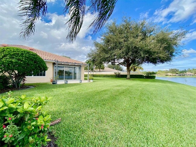 Building Photo - 8270 Eleuthera Ln