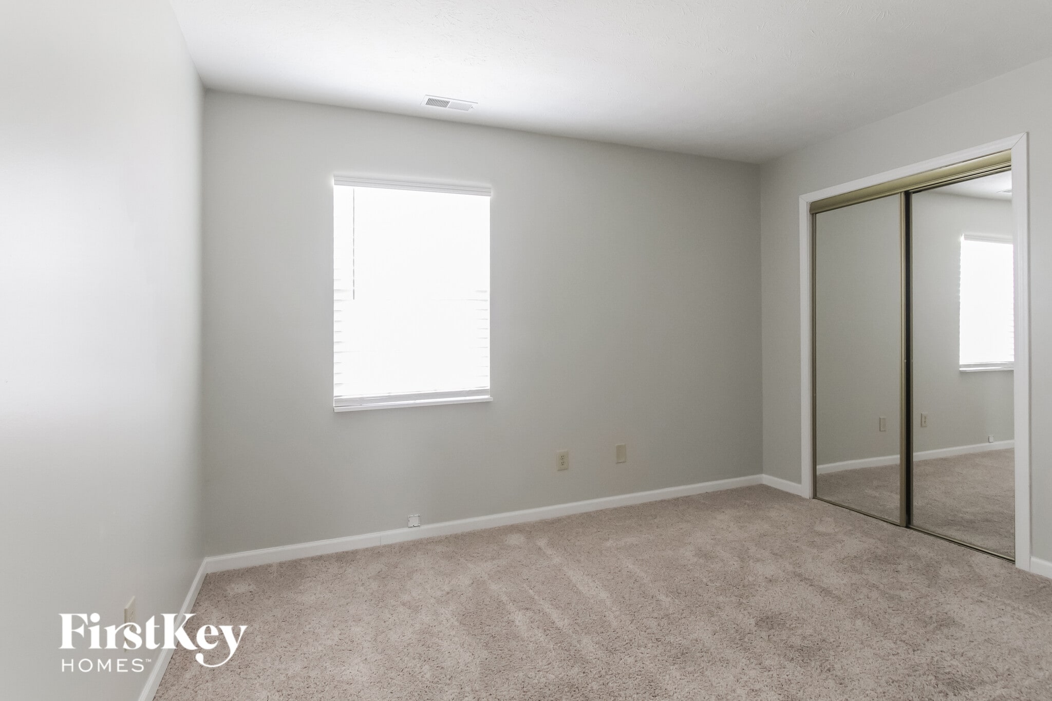 Building Photo - 8659 Eagles Nest Dr