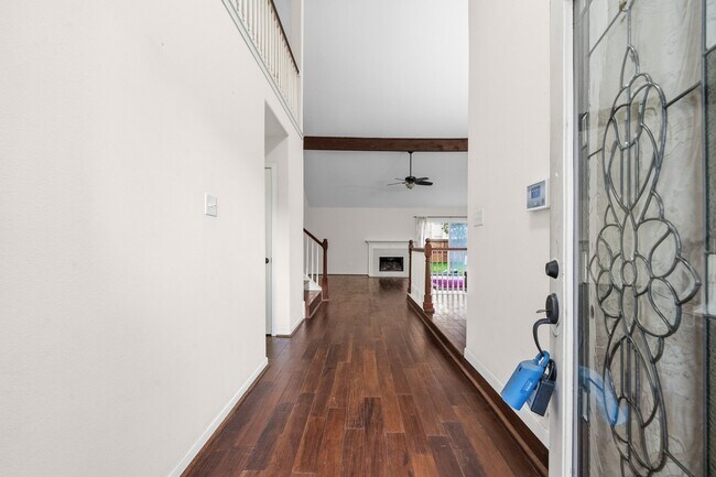 Building Photo - 13619 Braeswest Dr