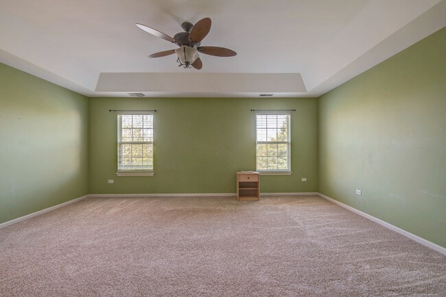 Building Photo - 860 Spring Creek Cir
