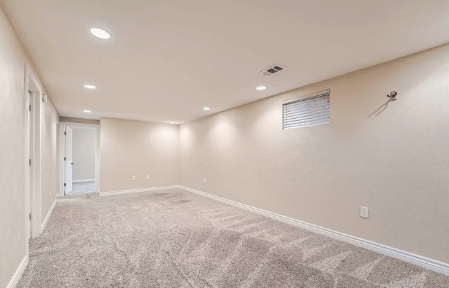 Building Photo - 3451 W 95th Ave