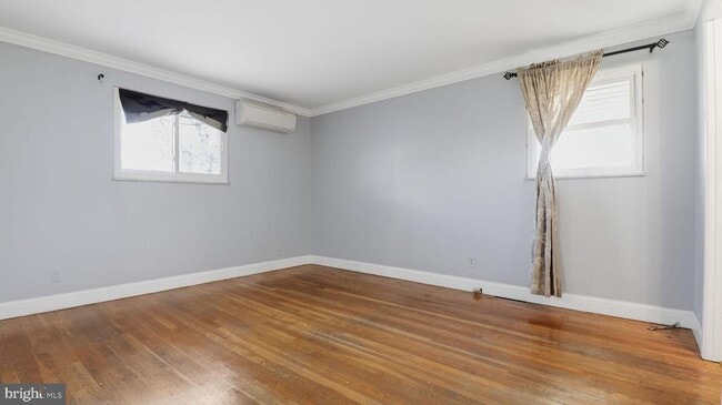 Building Photo - 1703 Tioga Rd