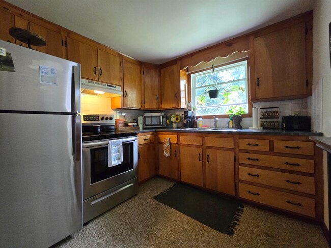 Building Photo - 101 Range Rd