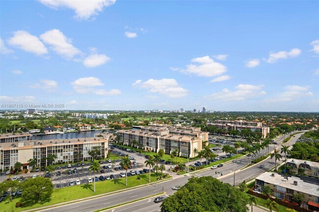 Building Photo - 600 Three Islands Boulevard