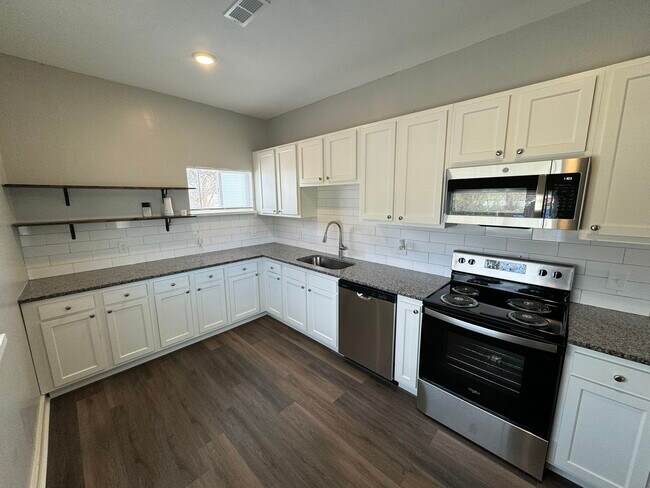 Building Photo - 1956 S 8th St