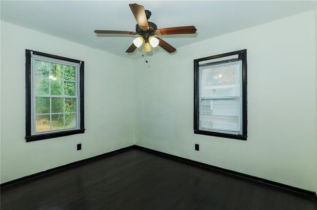 Building Photo - 836 Bolton Rd NW