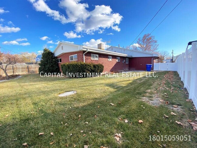 Building Photo - 1455 E 4230 S