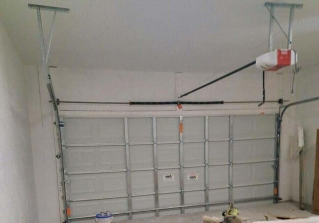 Building Photo - 301 SE Bayview Terrace