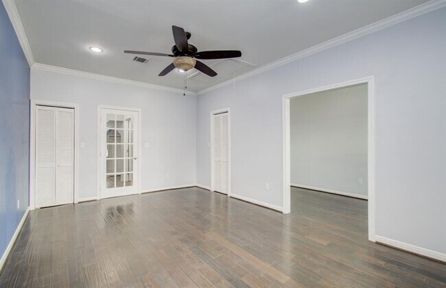 Building Photo - 2111 Summer St