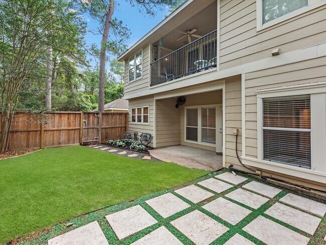 Building Photo - 142 N Magnolia Pond Pl