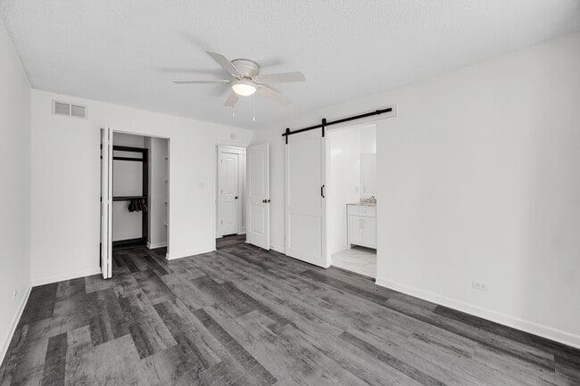 Building Photo - 6386 Kindling Ct