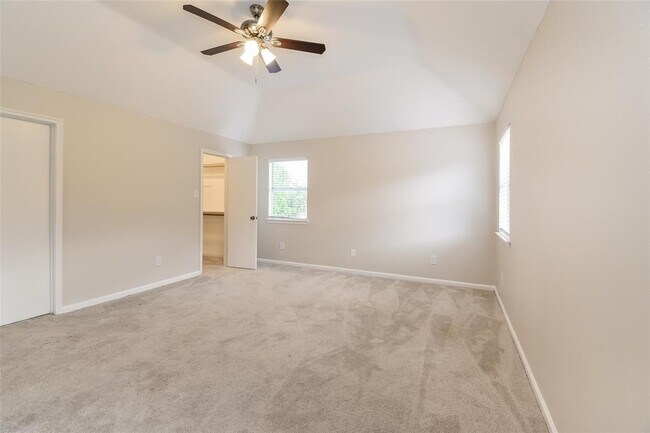 Building Photo - 9322 Kingsflower Cir