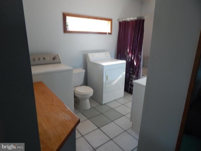 Building Photo - 2553 Warm Springs Rd