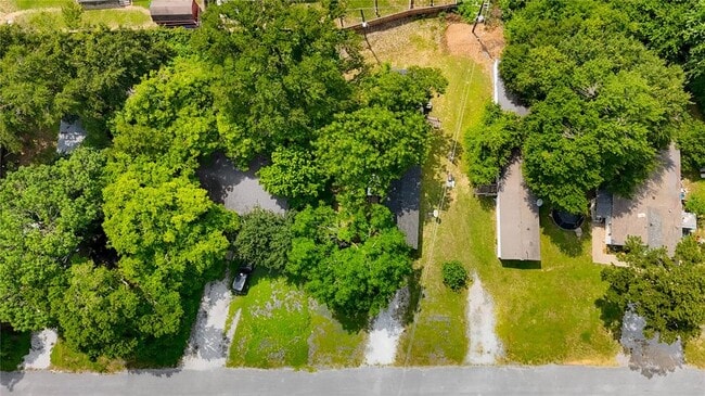 Building Photo - 13265 Pecan Tree Dr