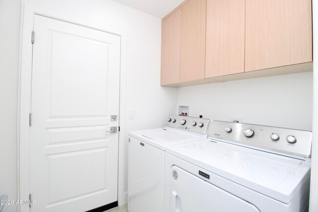 Building Photo - 15019 N 100th Way