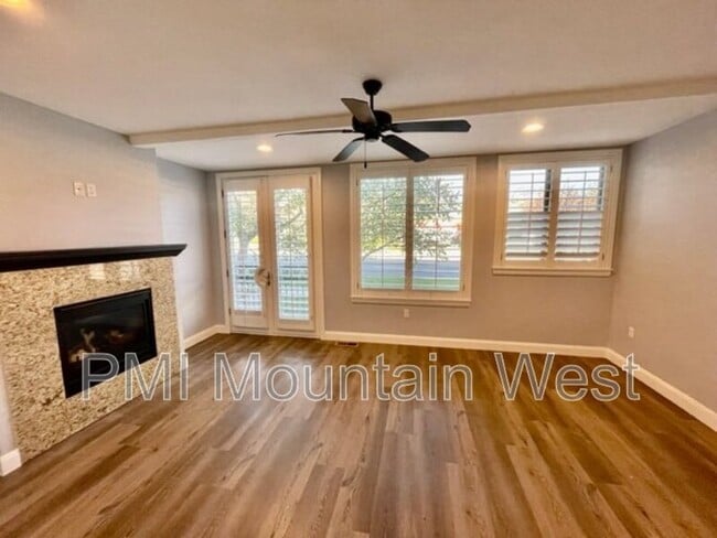 Building Photo - 88 S 900 E