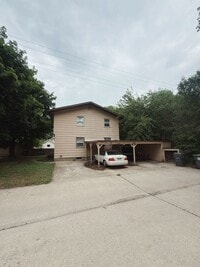 Building Photo - 1227 East Ave S