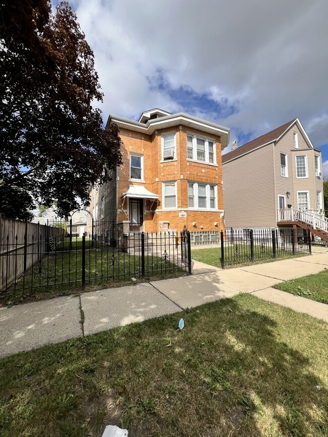 Building Photo - 5044 W 30th St