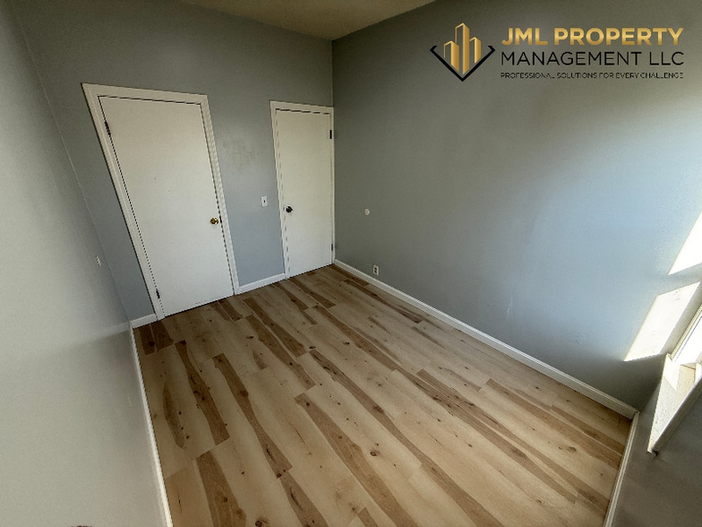 Building Photo - 86 Kilburn St