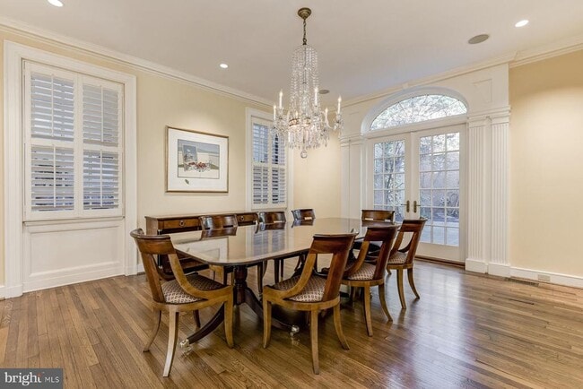 Building Photo - 2425 California St NW