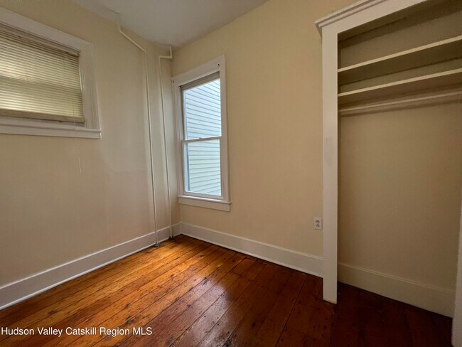 Building Photo - 9 N Franklin St