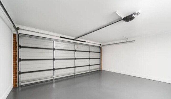 Building Photo - 1920 S Sherbourne Dr