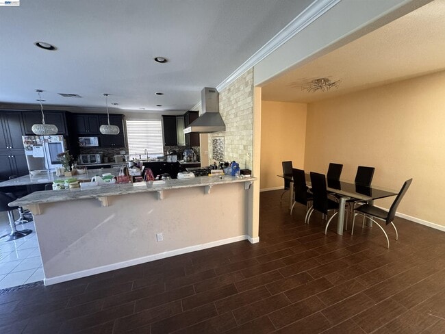 Building Photo - 25806 Clear Springs Ct