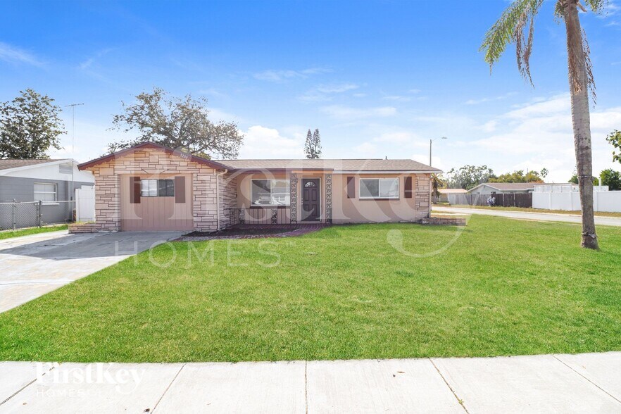 Primary Photo - 3206 Coldwell Dr