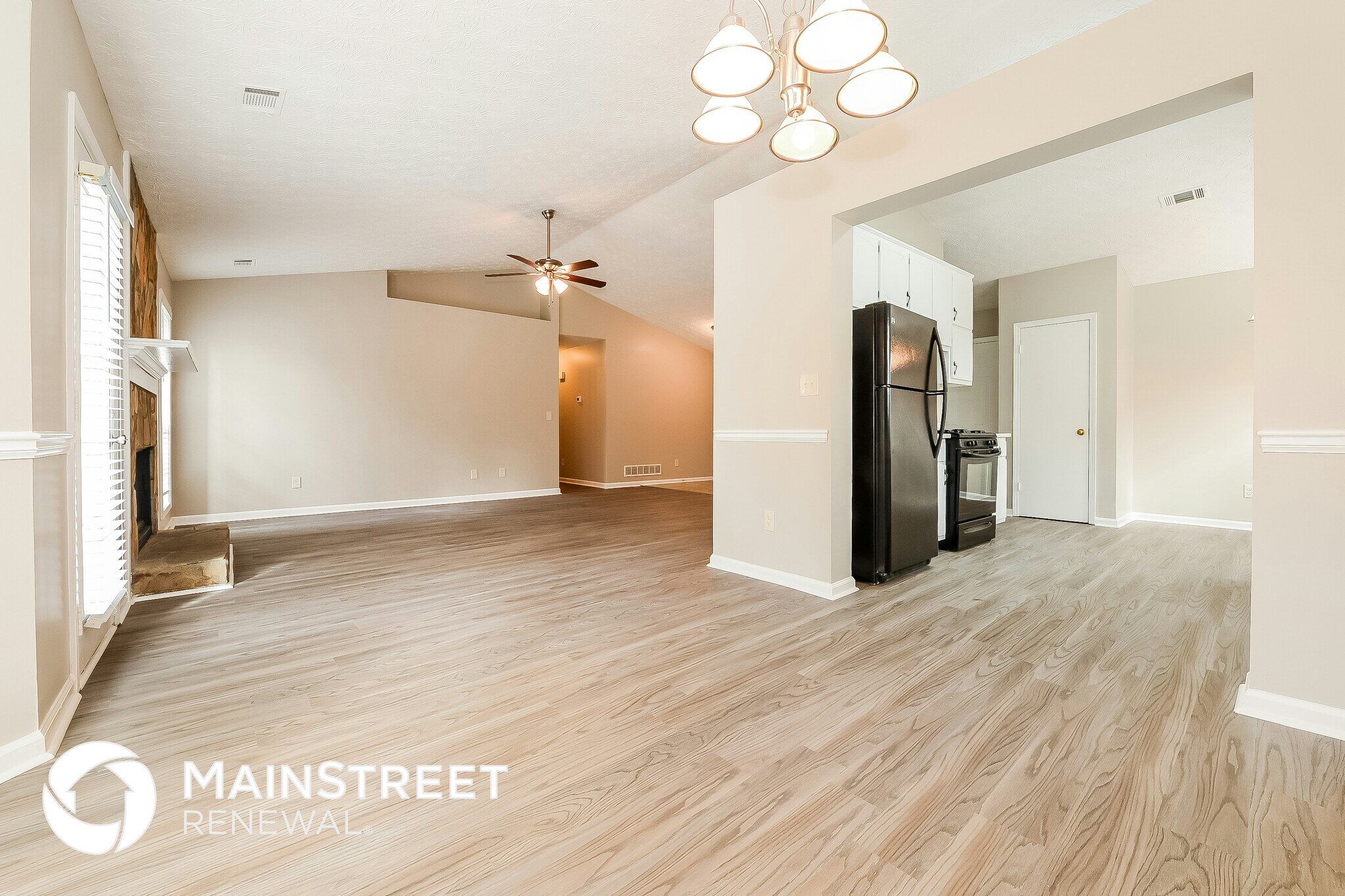 Building Photo - 5791 Mistyview Dr