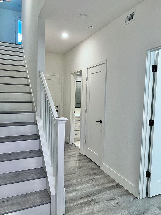 Building Photo - 1712 17th St