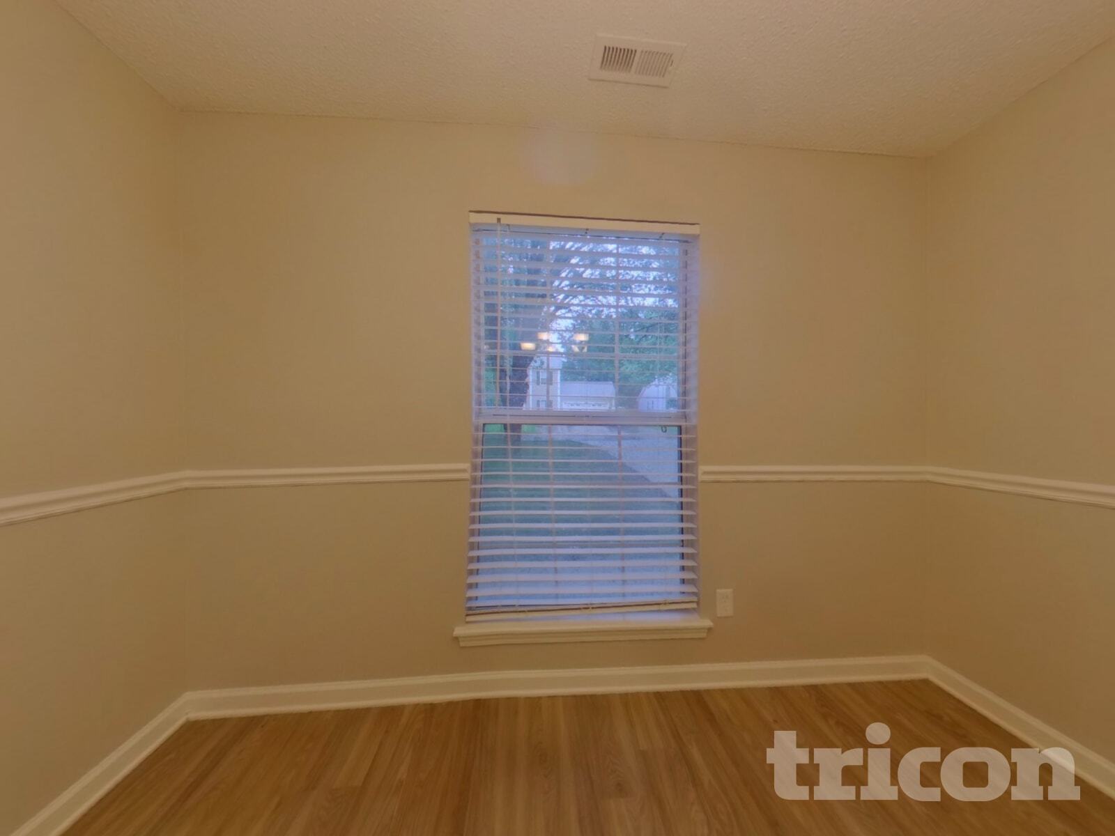 Building Photo - 10007 Northwoods Forest Dr