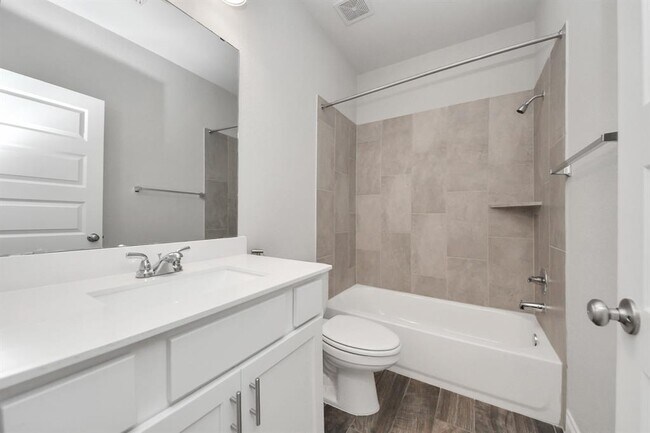 Building Photo - 6022 Daggerwing Wy
