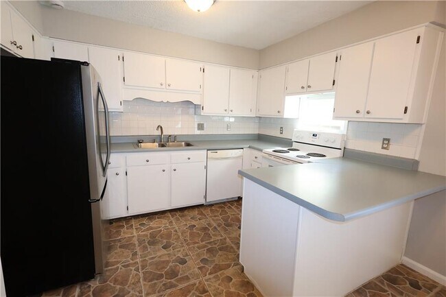 Building Photo - 3946 Blake Ct