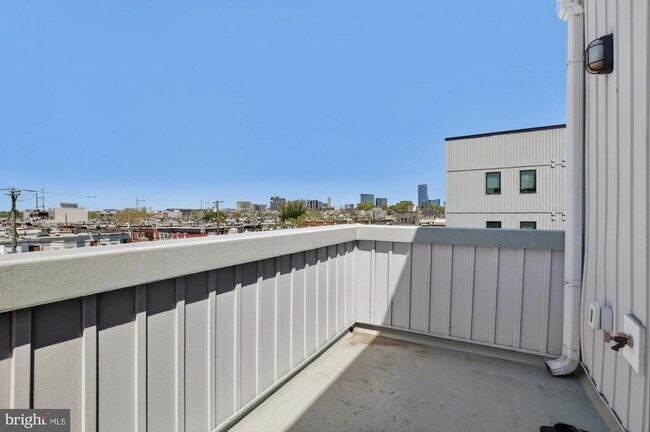 Building Photo - 1650 Point Breeze Ave