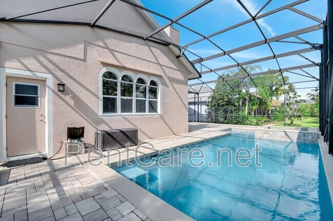 Building Photo - 219 Isle of Sky Cir