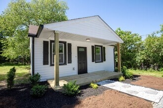 Building Photo - 2 Bedroom Madison Cutie