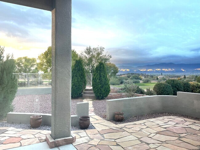 Building Photo - LUXURY HOME FULLY FURNISHED ON GOLF COURSE! GORGEOUS VIEWS OF MINGUS MOUNTAINS