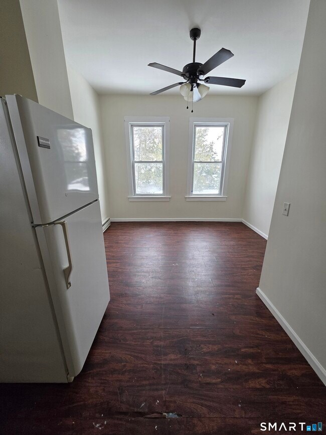 Building Photo - 80 Water St