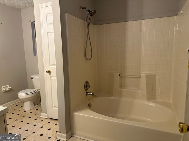 Building Photo - 1331 Colt Ridge Dr SE