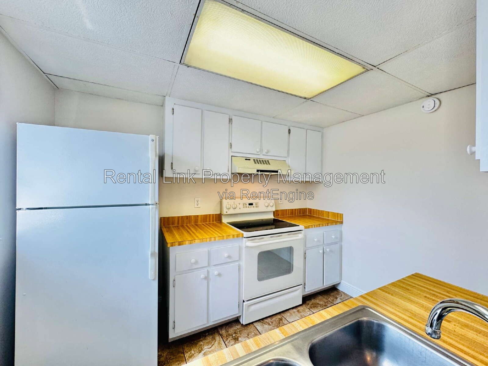 Building Photo - 12664 Kenwood Ln