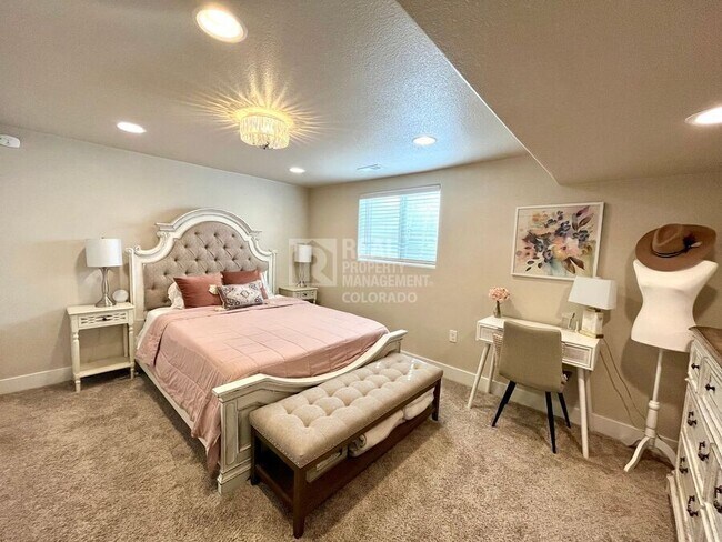 Building Photo - 3640 Inspiration Dr