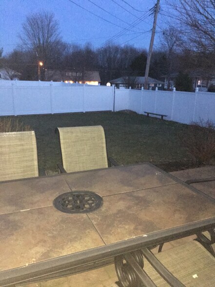Fenced backyard - 924 Byford Boulevard