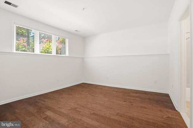 Building Photo - 638 Oakland Hills Dr