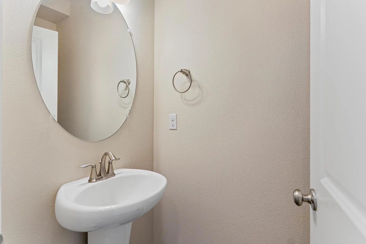 Building Photo - 7484 NW 163rd Ter