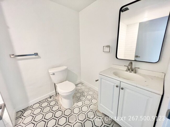 Building Photo - Newly Renovated One Bedroom in Prime Area!