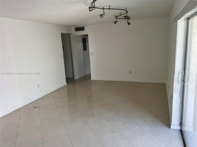 Building Photo - 7725 SW 86th St