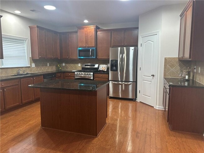 Building Photo - 5484 Stone Cove Dr SW