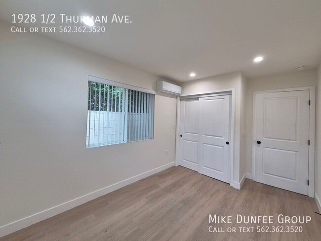 Building Photo - 1928 1/2 Thurman Ave.-